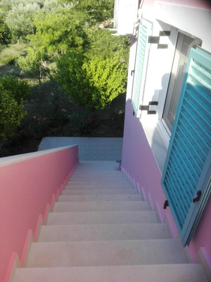 Zeus And Hera Apartments Nikiana Extérieur photo