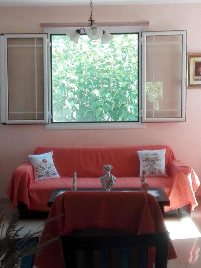 Zeus And Hera Apartments Nikiana Extérieur photo