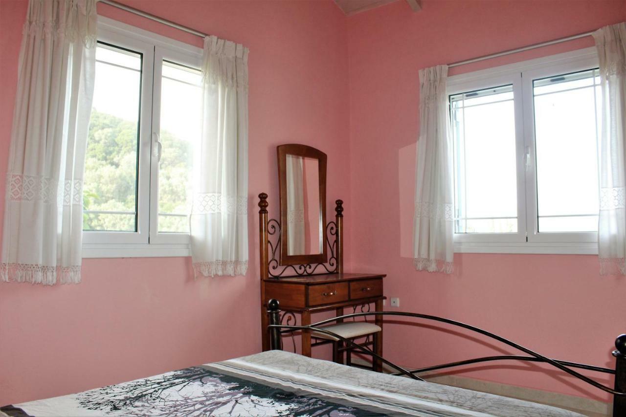 Zeus And Hera Apartments Nikiana Extérieur photo